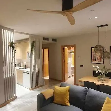 Apartamenticos 98 사라고사